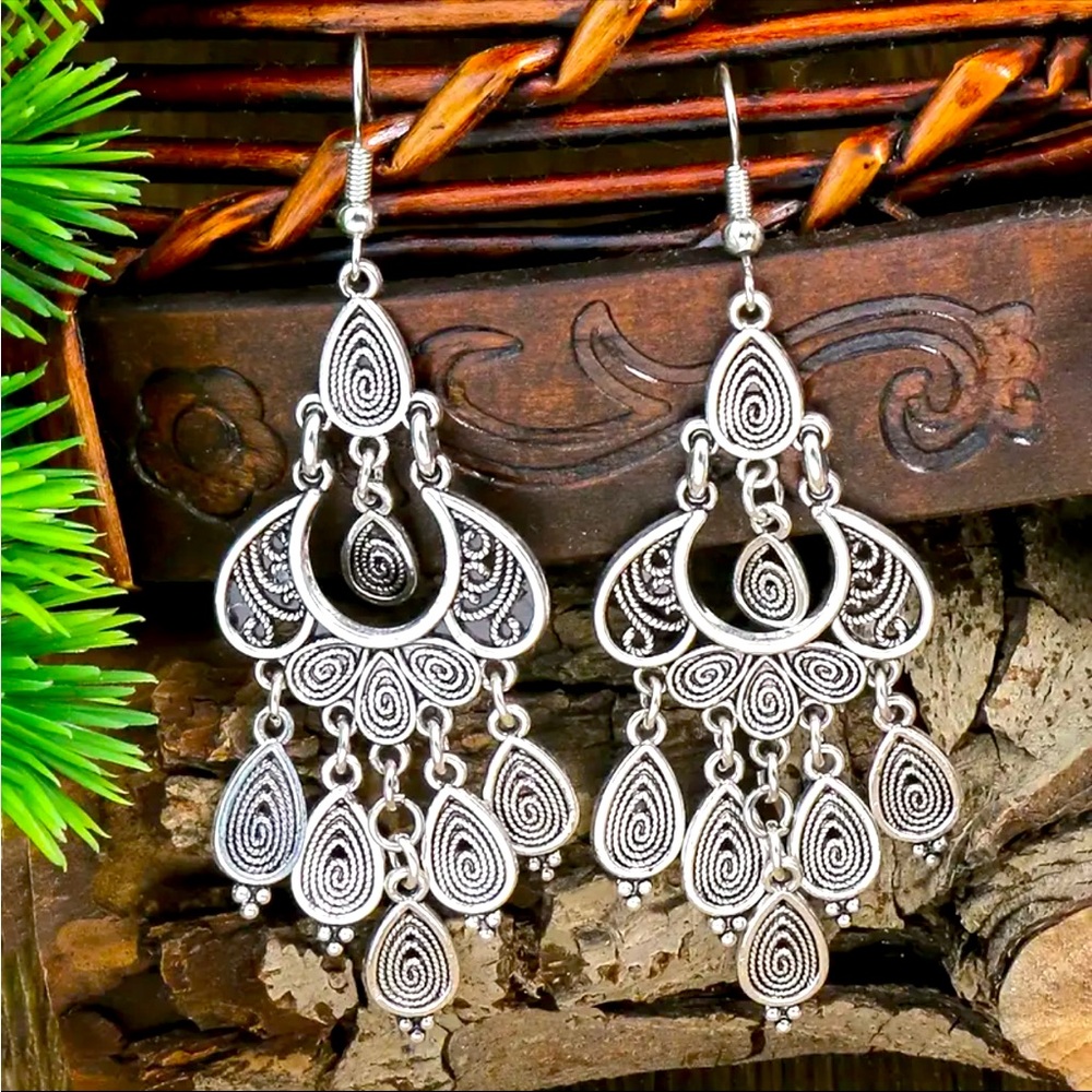 Exquisite Vintage Style Chandelier Earrings Retro Inspired Silver Tribal Design